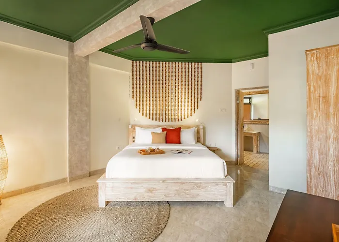 ホテル Semana Residences By Cove